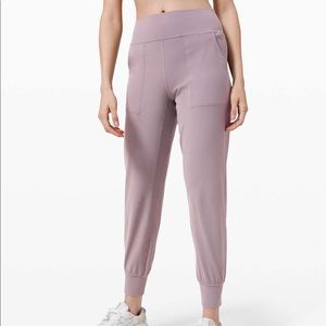 Lululemon Align Jogger 28” violet verbena